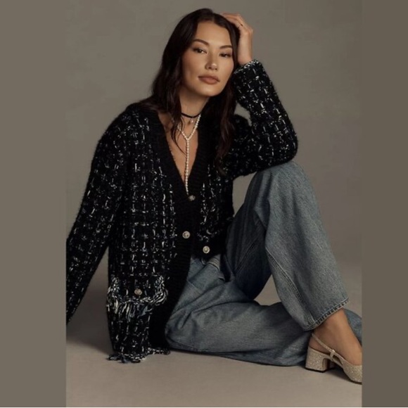 NWT Anthropologie Tweed Fringe Cardigan
Sweater Size M in black - Picture 1 of 14